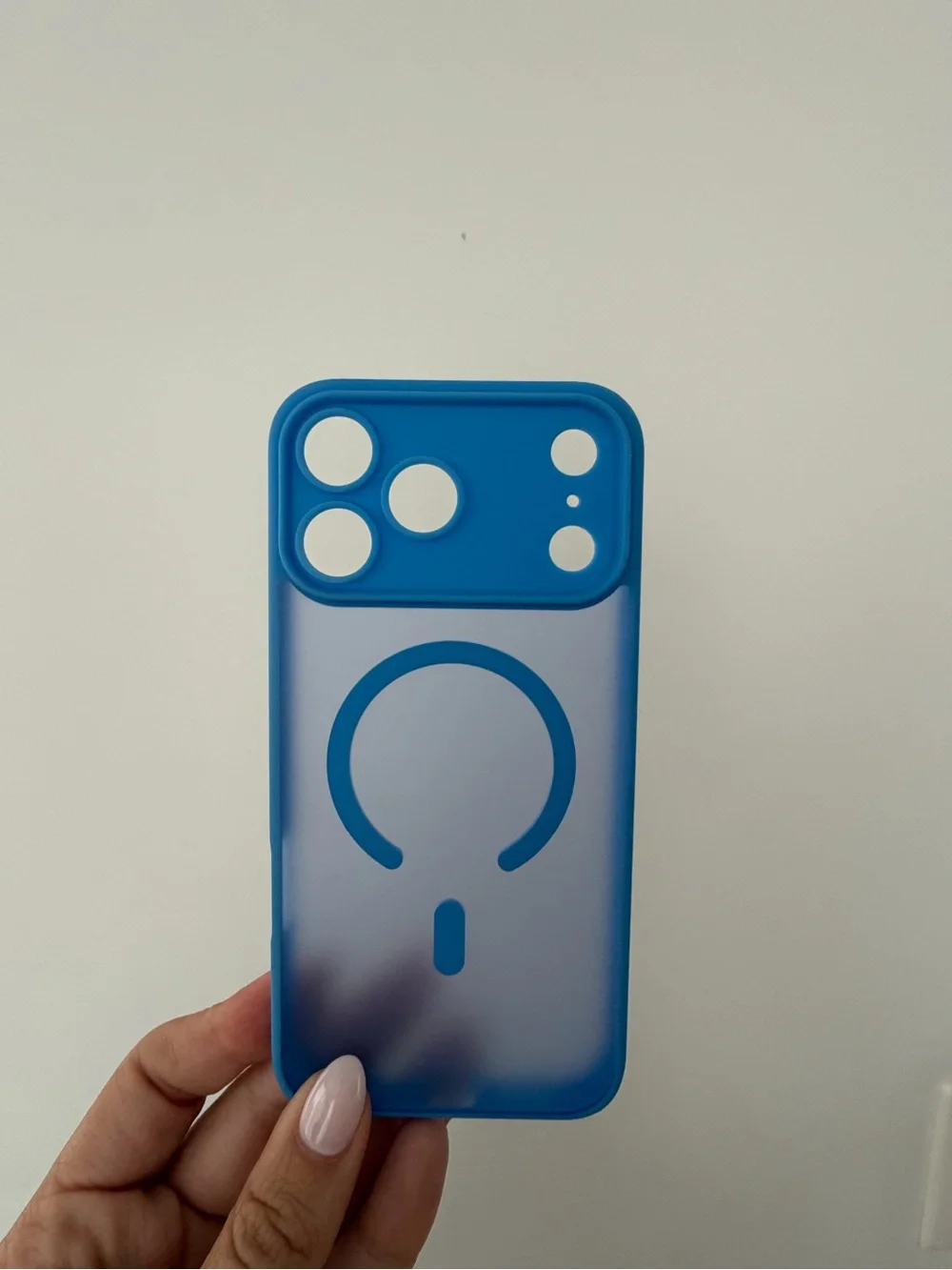 MagSafe Compatible Semi-Transparent iPhone 17 ProMax Case Trio